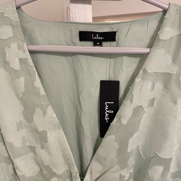 Lulu’s medium mint green dress. Never worn - Picture 2 of 2